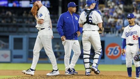 Bullpen sinks slumping Dodgers again in loss to Twins