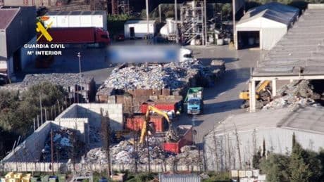 Los ecologistas apuntan a la Agència de Residus en la trama de la basura