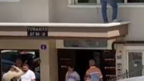 14 yaşındaki çocuk başından vurulmuş halde bulundu