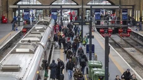 AI set to 'follow' passengers in bid to tackle suicide on rail network