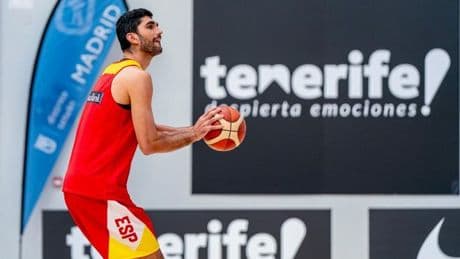 Santi Aldama llega de la NBA con hambre: "Aquí tengo que tener más balón en las manos"