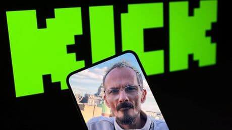 Mort du streamer Jean Pormanove : «75 modérateurs sur Kick, pas un ne parle français», condamne la ministre Clara Chappaz
