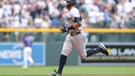 Yankees use 10-run inning to bounce back in pummeling of putrid Rockies