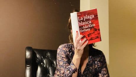Un libro que invita a beber amor a espuertas