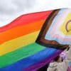 Uni Potsdam hisst Regenbogenflaggen: Erstmals weht die Progressive-Pride-Flagge