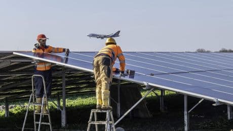 Ministerie staat voor raadsel bij zonneparkdrama Schiphol : Willen voorkomen dat er weer gevaar ontstaat’