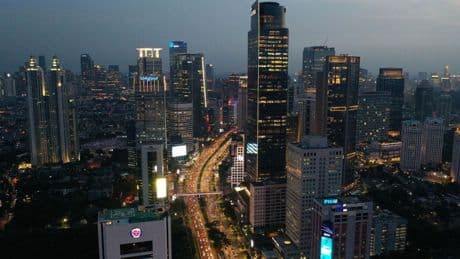Indonesian Billionaire Widjaja Family Raises Sinarmas Land Bid Amid Criticism From Minority Shareholders