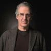 Mark Mazower, hoogleraar aan Columbia University, over ‘nieuw antisemitisme’, complotdenken en Gaza