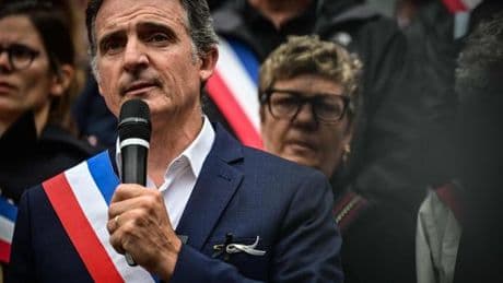Eric Piolle élu porte-parole des Ecologistes, contre le candidat soutenu par Marine Tondelier