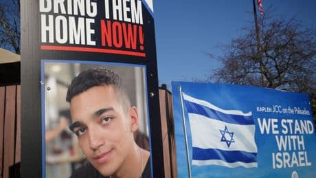 Hamas: rilasciamo ostaggio Usa. Trump esulta. Netanyahu: intensifichiamo i raid