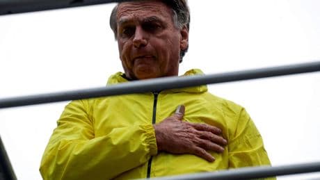 Brésil : intervention chirurgicale en cours pour Bolsonaro