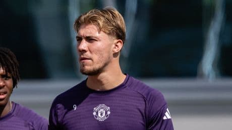 Rasmus Hojlund offered surprise option for Man United exit