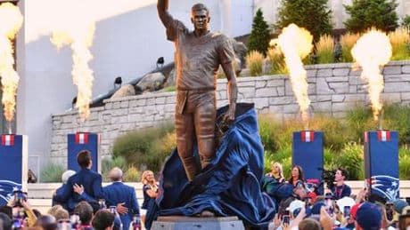 Statuen von Sportlern: Tom Brady erhält monumentale Bronzestatue