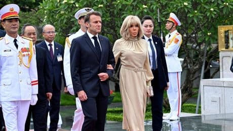 Brigitte Macron: Spaß oder Schlag ins Gesicht? Macron-Video sorgt für Aufsehen