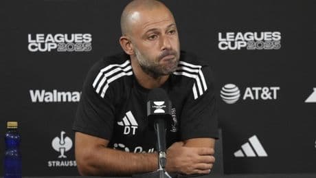 Mascherano, sobre el futuro de Messi: "Yo también oí los rumores"