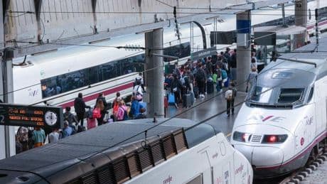 Retrasos de hasta 3 horas en la alta velocidad entre Madrid y Andalucía por la avería de un tren