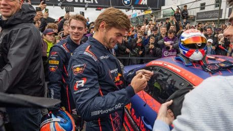 Instructeur raakt in Duitsland niet uitgepraat over respectvolle Max Verstappen: ’Fantastisch om een paar rondjes vóór de wereldkampioen te rijden’