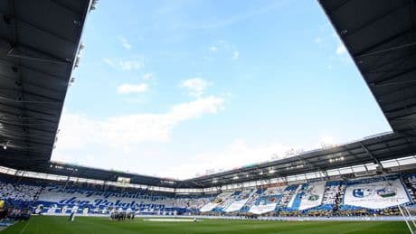 2. Fußball-Bundesliga: Notfall vor Magdeburg-Spiel: Fußball-Fan muss reanimiert werden