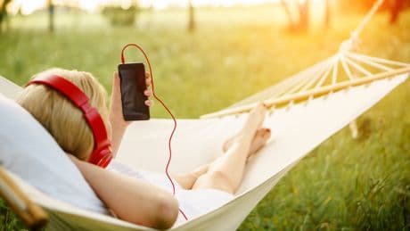 Las cinco mejores aplicaciones para los amantes de los audiolibros