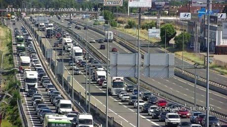 La DGT prevé el verano con más desplazamientos por carretera de la historia: por primera vez se superarán los 100 millones