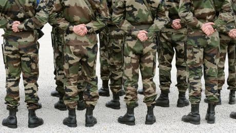 Trois ex-militaires dont un ancien de l'Élysée mis en examen pour atteinte au secret défense