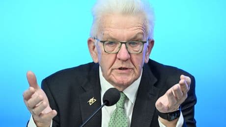 Landesregierung: Kretschmann will noch nichts von Tulpenzwiebeln wissen