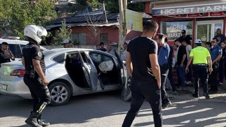 "Dur" ihtarına uymayan araç 88 yaşındaki adama çarptı