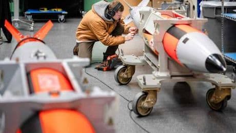 La nuova super-bomba nucleare Usa è pronta: ecco la B61-13 che spaventa Mosca e Pechino