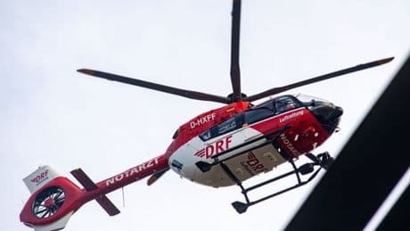 Verkehrsunfall in Elsfleth: Auto überschlägt sich, Frau schwer verletzt