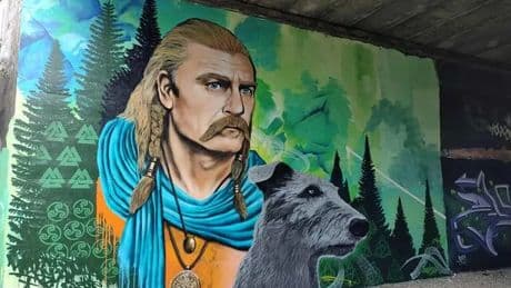 Scots grafitti artist brings walking route to life with new Pictish warrior mural