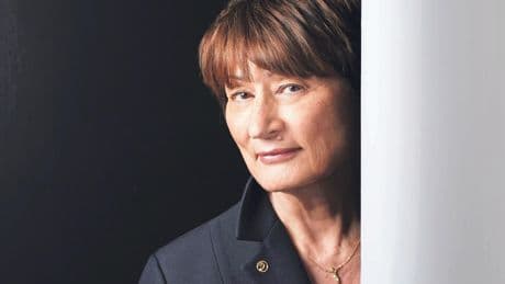 Simone Émonet, de Catherine Millet : une relation mère-fille aux accents universels, d’une sobriété émouvante