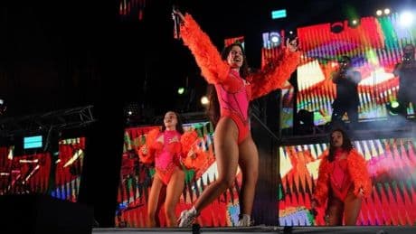 La orquesta Vulkano pone patas arriba Santurtzi tras el veto en Arrigorriaga