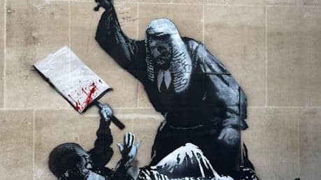 Neuer Banksy prangert Polizeigewalt gegen Palästina-Demos an – kurz darauf ist es verschwunden