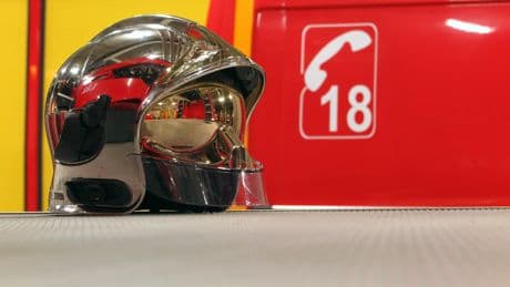 Pompier blessé lors d’un rodéo urbain: le conducteur mis en examen pour tentative de meurtre