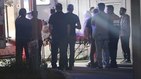Otomobilin yakıt deposundan çıktı: 2'si ağır 9 polis zehirlendi