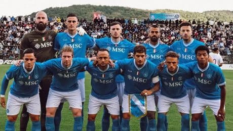 El nuevo Nápoles pierde su primer amistoso serio de pretemporada