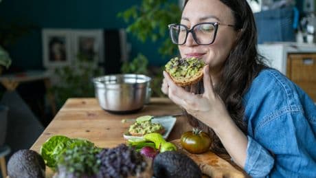 Abnehmen mit einer Frucht? Studie zeigt einen erstaunlichen Effekt