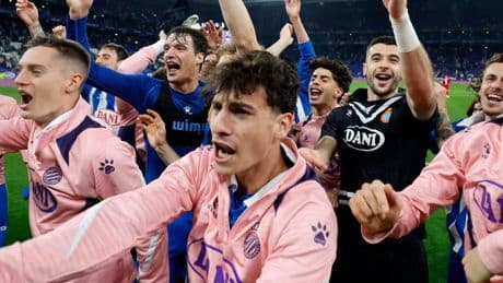 ¿Qué debe pasar para que el Espanyol juegue el derbi ya salvado?