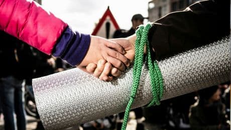 Ideen | Von wegen Zusammenhalt: Warum Demokratie unbedingt unseren Streit braucht