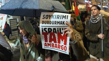 İsrail’i silahlandıran şirketler İstanbul’da: “Bu fuara katılımlar soykırımın pazarlanmasıdır”