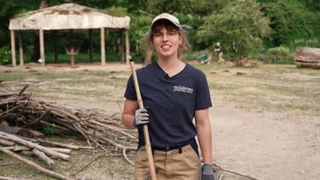 Lucia (27) verrät, was sie als Tierpflegerin im Zoo verdient