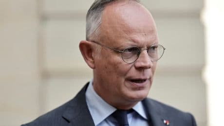 "Quasiment rien de qu'il propose ne règle le problème": Edouard Philippe pas convaincu par les solutions de son "allié" François Bayrou