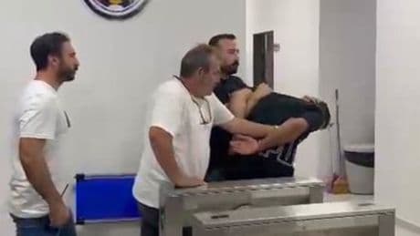 Cuma namazı çıkışı silahlı saldırı: 4 yaralı