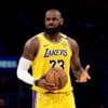 LeBron James kan vijfde NBA-titel voorlopig vergeten: 'Weet nog niet of ik doorga'