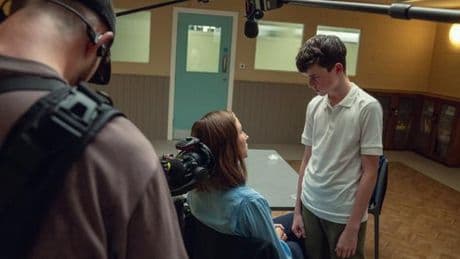La série « Adolescence » pourra être diffusée en classe, annonce Elisabeth Borne