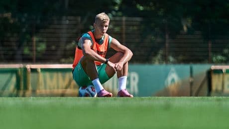 Werder-Stürmer hängt durch - Macht sich Topp zu sehr ’nen Kopp?