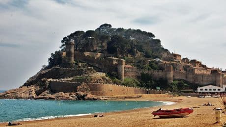 El pueblo medieval mejor conservado de España que recuerda al Carcassonne francés