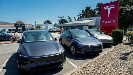 Elektroautobauer: Teslas Gewinn bricht um mehr als 70 Prozent ein