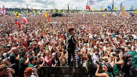 How Gen Z plans to balance summer fun with budget constraints