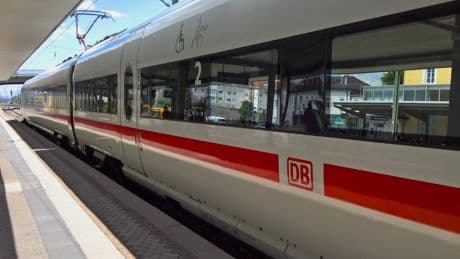Vollsperrung auf wichtiger Bahnstrecke: Pendler müssen sich 9 Monate lang gedulden